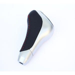 หัวเกียร์รถยนต์โตโยต้า อัตโนมัติ หุ้มหนังเย็บด้ายสีแดงด้าน  ออกแบบตามหลักสรีรศาสตร์  ขนาดเกลียว 8 มม. - Product Image 3