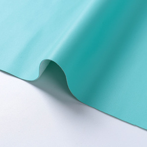 หนัง PVC หนา 0.9 มม. เย็บสองเข็ม ด้านล่างนุ่มพิเศษ ทนต่อการเสียดสี สำหรับเบาะรถยนต์และมอเตอร์ไซค์ รุ่น ST-1118 - Product Image 3