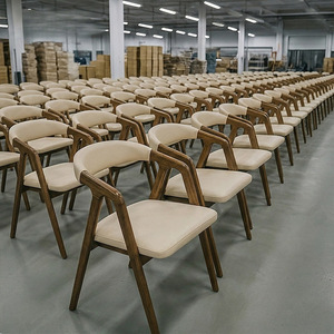 Muebles de Restaurante, Bistro y Cafetería Comerciales, Juego de Mesa de Comedor Nórdico de Lujo, 4 Sillas Modernas de Madera Maciza - Product Image 1