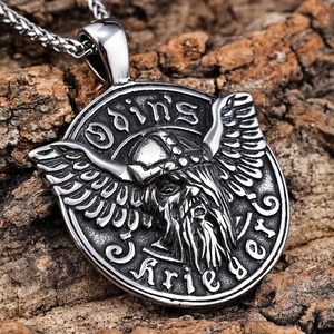 Collar con Colgante Vikingo de Acero Inoxidable Plateado Vintage, Joyería Nórdica, Amuleto Eslavo, Soldado Vikingo, Odín, para Hombre - Product Image 2