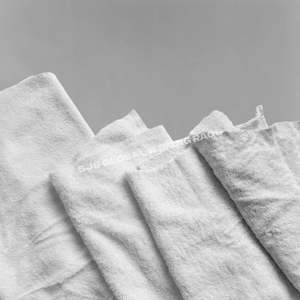 Trapos de Toalla Blancos Reciclados Ecológicos 100% Algodón Sin Químicos para Limpieza Industrial y de Talleres - Product Image 1