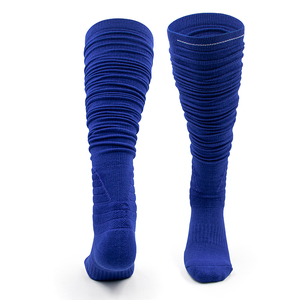 Calcetines de silicona antideslizantes para hombre y niños, calcetines largos de fútbol con agarre antideslizante - Product Image 3