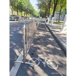 Barrera de Control Temporal Móvil Galvanizada por Inmersión en Caliente, Barrera de Seguridad Vial para Tráfico Intenso - Product Image 6