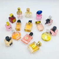 Mini Parfum de Luxe Portable pour Femme, Ensemble de Voyage Longue Durée 30ml, Spray Floral & Fruité Style Arabe, Vente en Gros