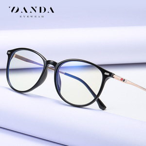 Danda Eyewear 6911 Gafas anti luz azul Gafas de protección para computadora de moda para mujer - Product Image 1