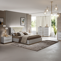 Ensemble de meubles de chambre à coucher en bois de luxe moderne, comprenant coiffeuses, lit king size, table de chevet et commodes avec éclairage, pour la maison