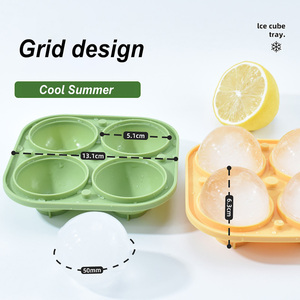 Bac à glaçons en silicone souple à 4 cavités, réutilisable, sans BPA et compatible congélateur, pour la fabrication de glaces, avec couvercle durable et outils – Vente en gros - Product Image 5