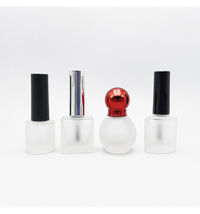 Chai lọ đựng sơn móng tay thủy tinh mờ UV 8ml, hình vuông, nắp bạc, có cọ, đóng gói tùy chỉnh nhà máy - Product Image 3