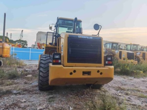 Chargeuse frontale Caterpillar 966H B F G, modèle 2015, 3000 heures, capacité nominale de 6 tonnes, offrant une conduite confortable et une puissance élevée. - Product Image 4