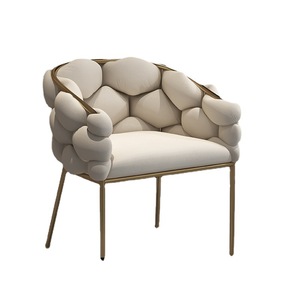 Silla de Comedor Elegante y Sencilla con Respaldo Acolchado en Forma de Burbuja de Terciopelo Verde y Estructura Dorada Electrochapada - Product Image 3