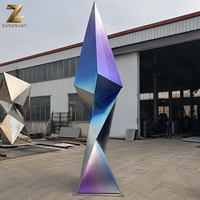 Escultura Moderna de Acero Inoxidable con Acabado Aurora, Instalación de Arte Metálico Abstracto Facetado para Oficinas, Plazas, Resorts y Paisajes
