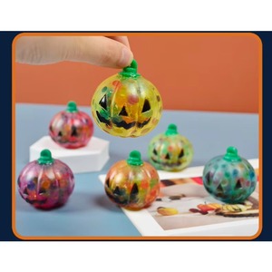 Novedosa y Creativa Bola Antiestrés de Goma TPR con Forma de Calabaza y Cuentas Coloridas, Juguete Blandito para Broma de Halloween, Venta al por Mayor - Product Image 6
