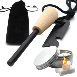 Kit de démarrage d'urgence en cas de feuillement de flammes : Ferro Rod avec allume-feu cirés et allumeur en coton, emballé dans une pochette de transport noire - Product Image 1