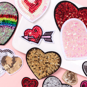 Bán Buôn Nhỏ Pvc <span class=keywords><strong>Sequin</strong></span> Sắt Trên Các Bản Vá Lỗi Cho Phụ Nữ Của Quần Áo Trang Trí Denim Vải Trái Tim <span class=keywords><strong>Sequin</strong></span> Các Bản Vá Lỗi Cho Mũ Ba Lô - Product Image 2