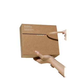 Caja de Cartón Corrugado Personalizada para Envío, con Adhesivo Autoadhesivo Desprendible y Tiras de Desgarre para Ropa - Product Image 1