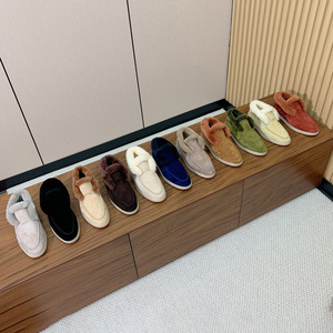 Nuovi Stivali Invernali Italiani alla Moda, Scarpe da <span class=keywords><strong>Donna</strong></span> in Vera Pelle con Lana Calda, Leggere e Termiche, Slip-On per la Neve - Product Image 4