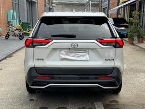 Compre un <span class=keywords><strong>Toyota</strong></span> <span class=keywords><strong>RAV4</strong></span> Híbrido de Alta Calidad, Modelo SUV 2022/2023/2024/2025 para Exportación, Vehículo Crossover Eficiente en Combustible y Ecológico - Product Image 5