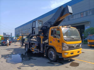 Camión con Plataforma Aérea Dongfeng 4x2 con Altura de Trabajo de 44 m |   Plataforma Elevadora para Trabajo Aéreo en Camiones - Product Image 4