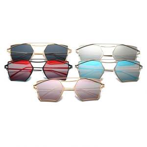 Gafas de Sol Vintage para Mujer, Diseño Personalizado con Logotipo, Montura Grande de Aleación Unisex, Estilo Irregular, Moda 2020 - Product Image 6