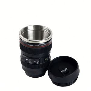 Taza de Café de Acero Inoxidable con Diseño de Lente de Cámara EF24-105mm, Negra, Térmica, Autoagitadora, con Logotipo Personalizado - Product Image 4