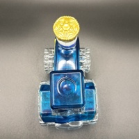 Bouteille en verre en forme de tracteur bleu 500 ml – Contenant fantaisie pour spiritueux en forme de véhicule – Bouteille créative pour whisky et vodka en forme de machine agricole