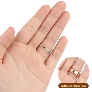 Ajusteur <span class=keywords><strong>de</strong></span> taille <span class=keywords><strong>de</strong></span> <span class=keywords><strong>bague</strong></span> invisible en plastique transparent, anti-perte, support et réducteur <span class=keywords><strong>de</strong></span> taille pour grandes bagues - Product Image 4