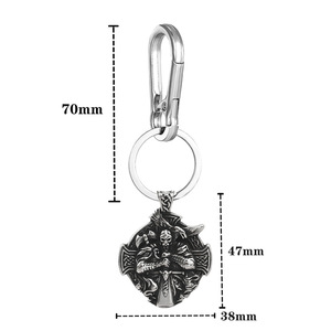 Porte-clés Guerrier Viking Nordique en Acier Inoxydable, Pendentif Bouclier, Cadeau pour Homme, Boucle en Cuir et Métal - Product Image 4