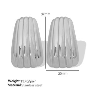 Boucles d'oreilles minimalistes en acier inoxydable YF3684 plaquées or 18 carats avec <span class=keywords><strong>fond</strong></span> à vis ondulé - Product Image 2