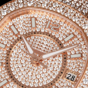 Reloj de Pulsera para Hombre con Diamantes en Tono Rosa, Diseño de Funda Tipo Almohada, Engaste Denso de Piedras, Visualización de Fecha, Elegante Reloj de Lujo de Alta Gama - Product Image 3