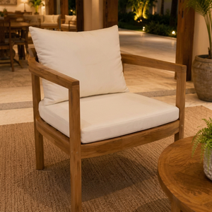 Elegante y Moderna Silla de Exterior de Madera Maciza con Cojín para Patio, Jardín y Terraza de Hotel - Product Image 1