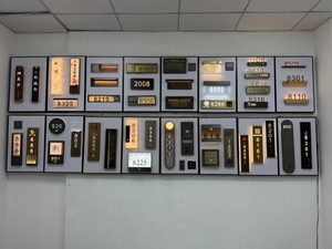 ป้ายเลขที่บ้านโลหะทันสมัยแบบกำหนดเอง ป้ายห้ามรบกวน <span class=keywords><strong>DND</strong></span> พร้อมไฟ LED สำหรับโรงแรม ป้ายประตูอพาร์ทเมนต์ และป้ายประตูสำนักงาน - Product Image 6