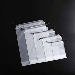 Bolsa con Cordón Personalizada, Ecológica, Biodegradable, con Impresión en Serigrafía, Material de PVC, para Empaque de Ropa - Product Image 1