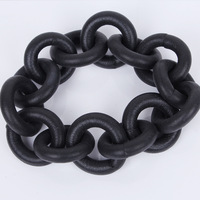 Bracelet multicolore entrelacé pour femme, chaîne à boucles de couleur mate, style minimaliste géométrique, accessoire de mode audacieux pour le poignet