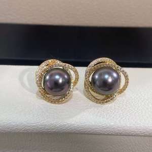 Boucles d'oreilles clous en perles de Tahiti entrelacées 9-10mm, couleur naturelle, presque rondes, haute brillance, bijoux en perles d'eau de mer - Product Image 1