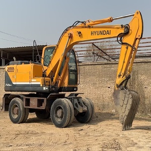 Excavatrice hydraulique Hyundai 150W-9 d'occasion, engin de chantier en bon état - Product Image 2