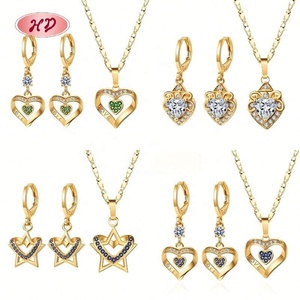 Hengdian - Juego de Collar y Aretes de Cobre Chapado en Oro de 18K con Circonitas en Forma de Animales, para Mujer, con Engaste de Garra, para Bodas y Fiestas - Product Image 2