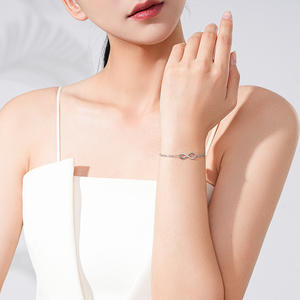 Bracelet chaîne en argent sterling S925 avec zircon, symbole de l'infini, bijoux simples pour tous les jours pour femmes, version en cuivre personnalisable - Product Image 2
