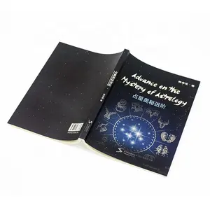 Benutzer definierter Print On Demand Softcover Astrologie buch Perfekte Bindung Offset papier Kleiner MOQ-Drucks ervice