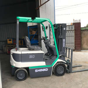 Chariot élévateur électrique compact d'occasion, chariot élévateur à fourche pour allées étroites, empattement super court, chariot élévateur SHINKO 2,5 tonnes, 2 tonnes, 1,8 tonne, 1,5 tonne - Product Image 4