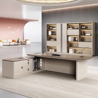 Set Scrivania Direzionale con Sedia, Design Moderno e Minimalista in Legno, con Tavolino Laterale e Armadietti, per Uso Commerciale