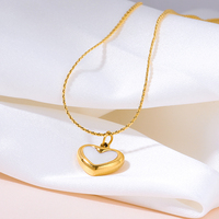 Collier artisanal en acier inoxydable avec pendentif en forme de cœur pour fille et femme, chaîne en or 18 carats