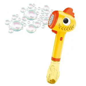 2023 Summer Outdoor Plastic Light Up Bubble Machine pollo Handheld Electric Blowing Bubble Wand bambini bambini Bubble Toys CPC