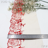 Dentelle brodée romantique de 19 cm avec fleurs rouges, broderie florale en tulle nude doux pour la production de lingerie