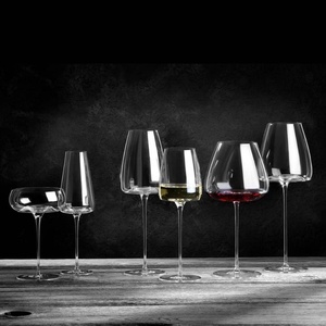 Flûte en Champagne à longue tige, vin, flotteur à la VISION, tige délicate, avec fossette spectaculaire - Product Image 3