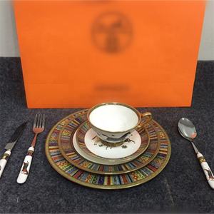 Lot de 4 assiettes de table en porcelaine fine biodégradable, motif cheval de guerre nordique de luxe, incrustation dorée, coffret cadeau – Vente flash - Product Image 1