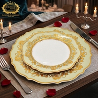 Ensemble d'assiettes à steak en porcelaine fine Karosa, style luxueux, 11 pouces avec 8 pouces, design traditionnel en porcelaine fine, fabrication artisanale
