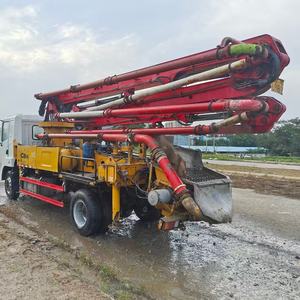 Camión Bomba de Concreto de 30 Metros, un Vehículo Esencial para la Construcción de Edificios de Gran Altura, en Excelentes Condiciones - Product Image 5