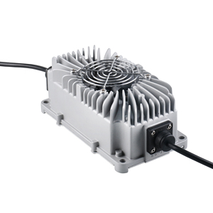 Cargador de Batería Integrado de 48 V y 15 A con Enchufe Europeo para Baterías de 16s, Cargador de Batería para Carritos de Golf - Product Image 2