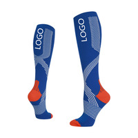 Chaussettes de compression sportives montantes antidérapantes, respirantes, à séchage rapide, absorbantes et confortables pour hommes en mélange de coton – Vente en gros