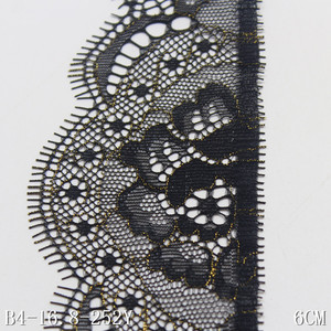 ลูกไม้สีดำแบบไม่ยืด ราคาขายส่ง ขนาด 6 ซม. ลูกไม้ฝรั่งเศสแบบชานทิลลี่ แต่งขอบด้วยลูกไม้ดอกไม้เนื้อนุ่มเงางาม พร้อมด้ายสีทอง สำหรับชุดชั้นใน - Product Image 4